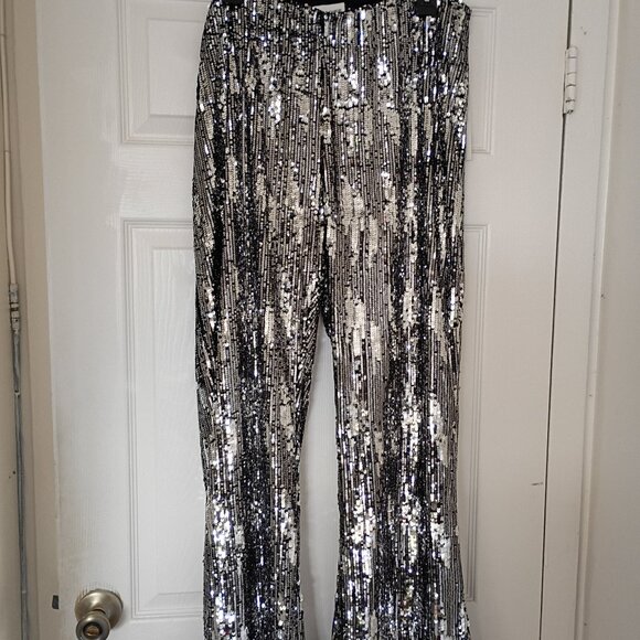 No Boundaries Pants - NWT SPECTACULAR! Sequinned Pants Size 2X Perfect for New Year's or Holidays